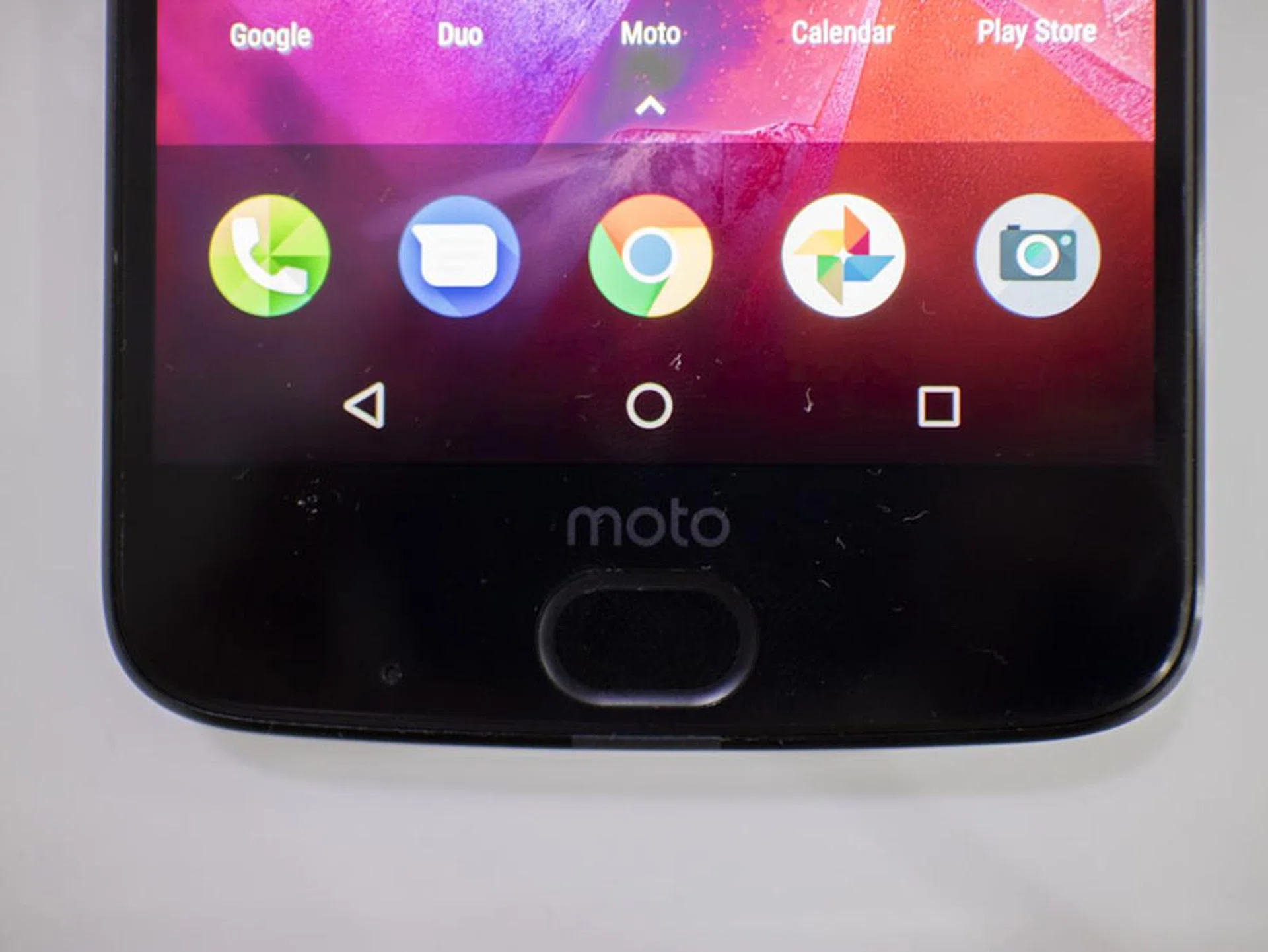 Is that round thing a home button? Wait, why is there also a soft home button as well?