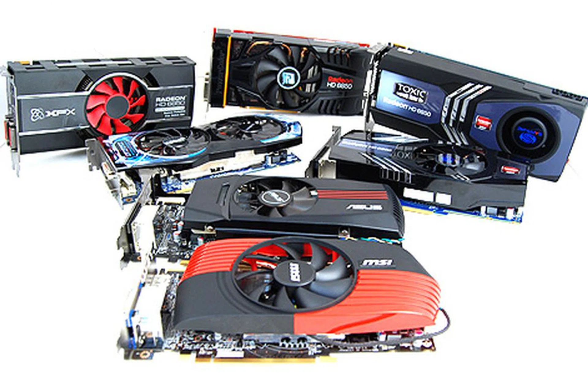 If you looking for a Radeon HD 6850 this year-end holiday season, you cannot afford to miss our roundup.