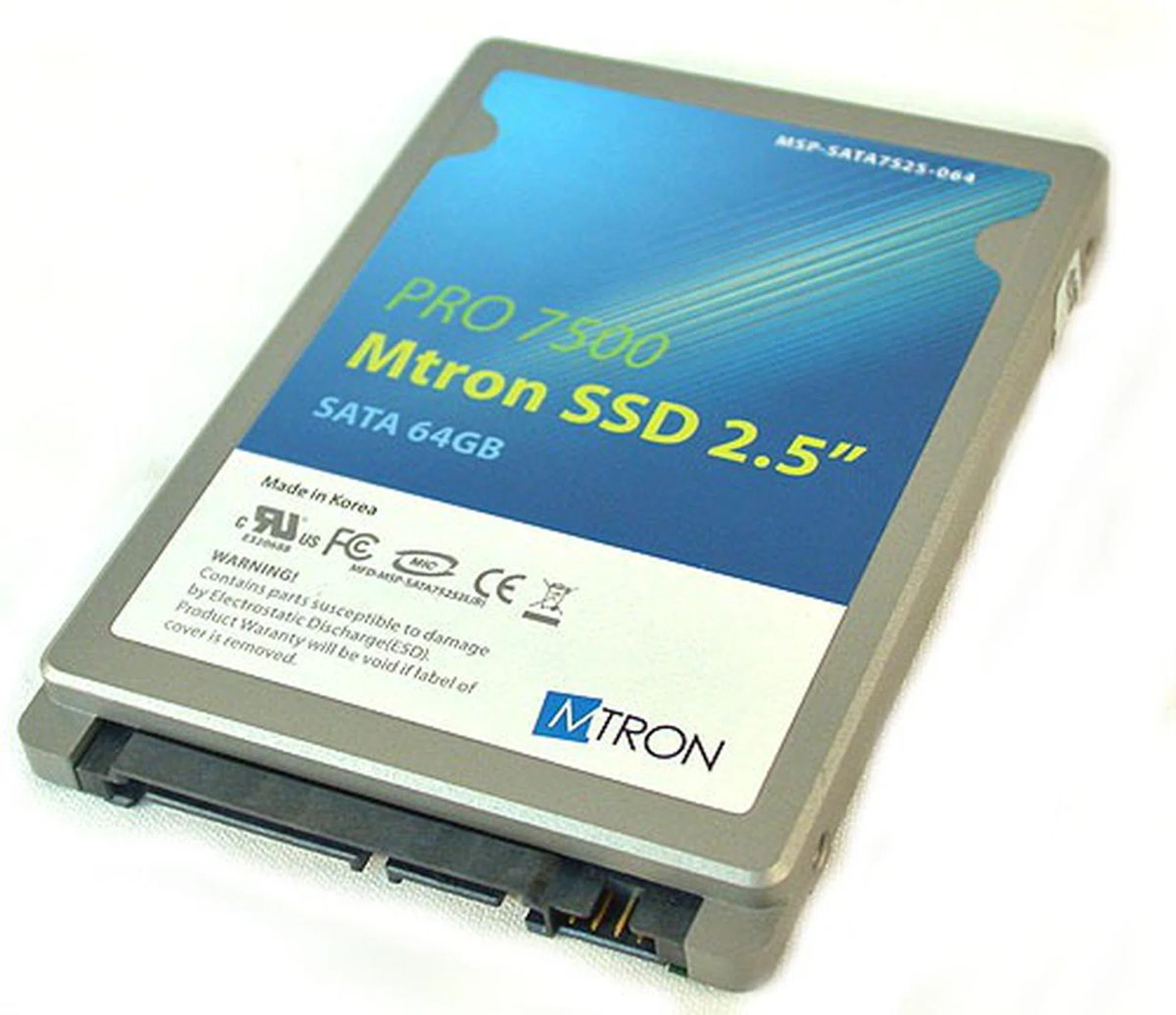 Unlike some brands that use controller chips from other vendors, Mtron makes its own SSD, from the firmware to the hardware. The Mtron PRO 7500 here is aimed at enterprise users. 
