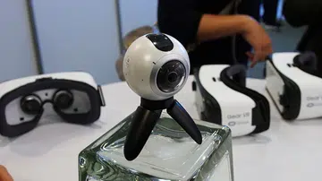Samsung Gear 360 - VR camera made for everyone.
