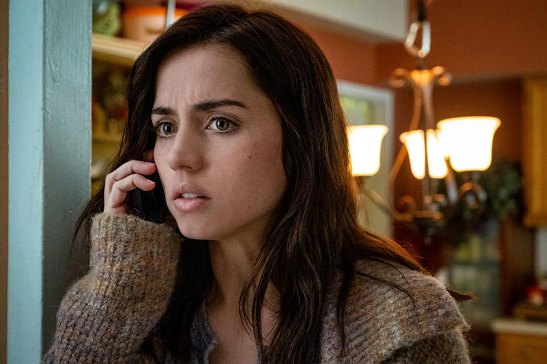 Ana de Armas is fantastic here - and you'll see her with Daniel Craig again next year in 007's next outing - No Time to Die. 