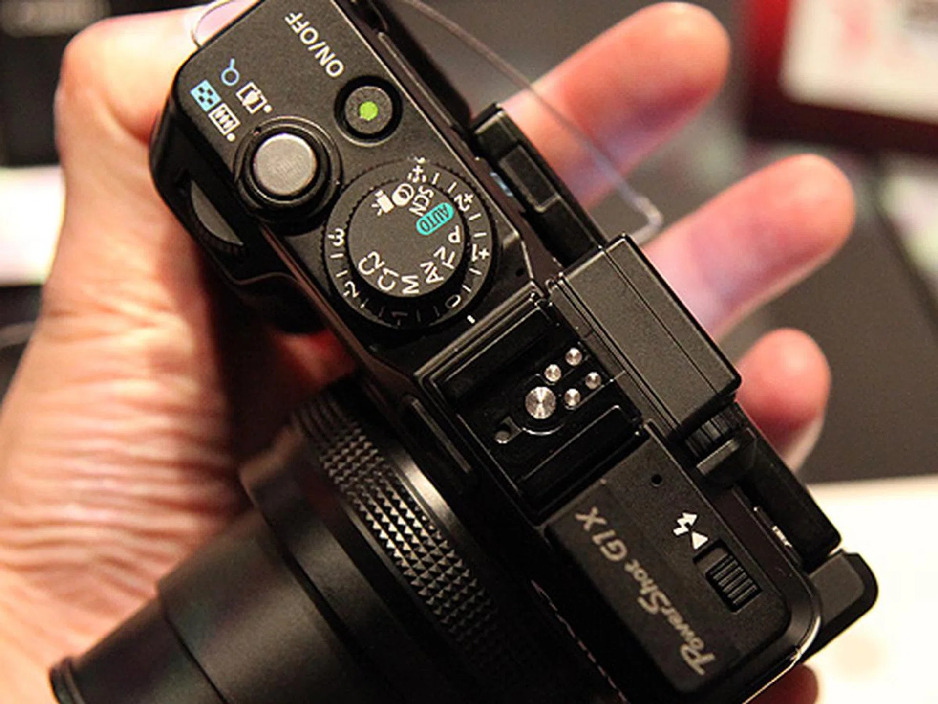 Controls located at the top of the PowerShot G1 X.