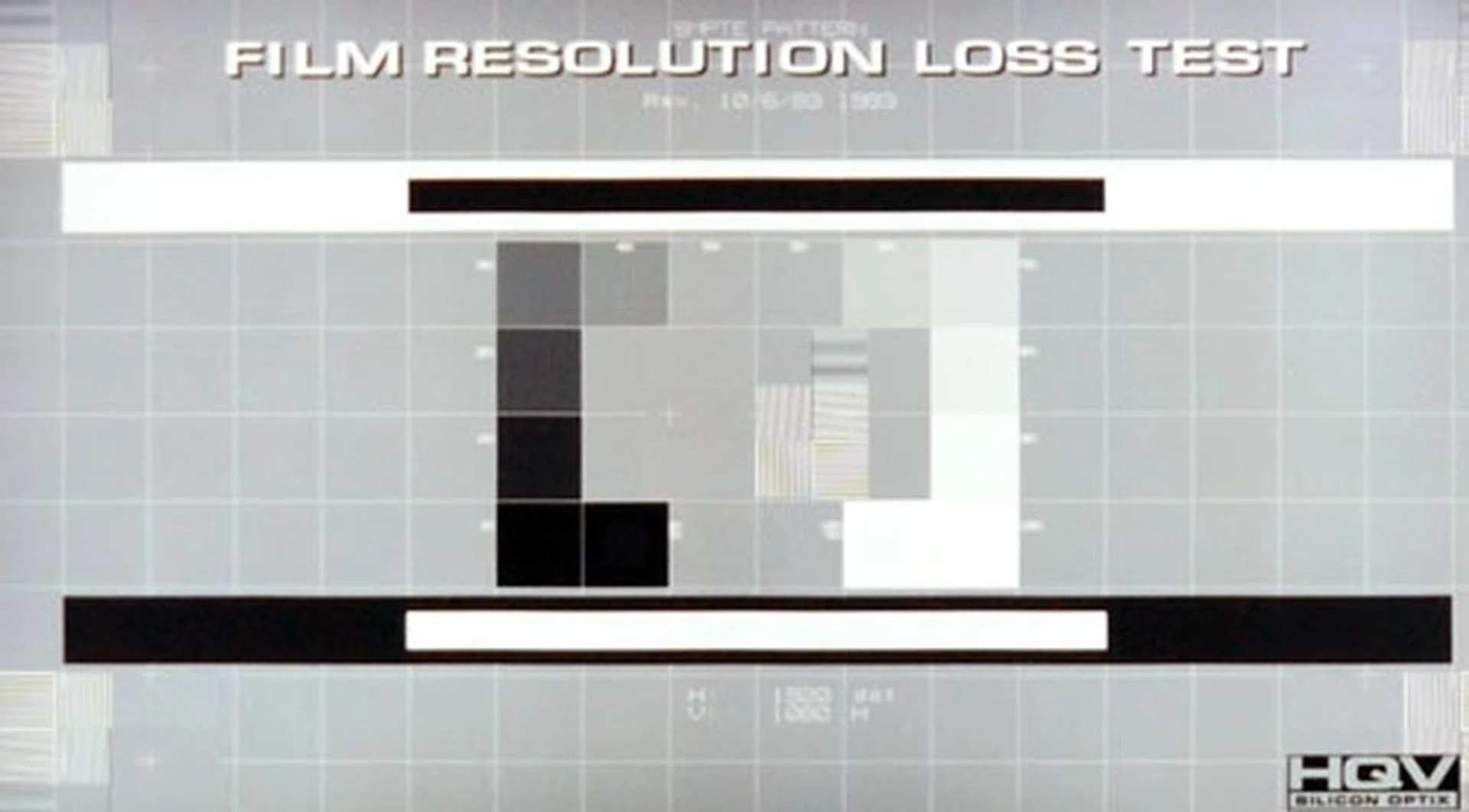 HQV's Film Resolution Loss Test: Sony TVs seldom disappoint in this aspect, and it's the same with the HX855. The display exhibited excellent inverse cadence processing with Real Cinema enabled. 
