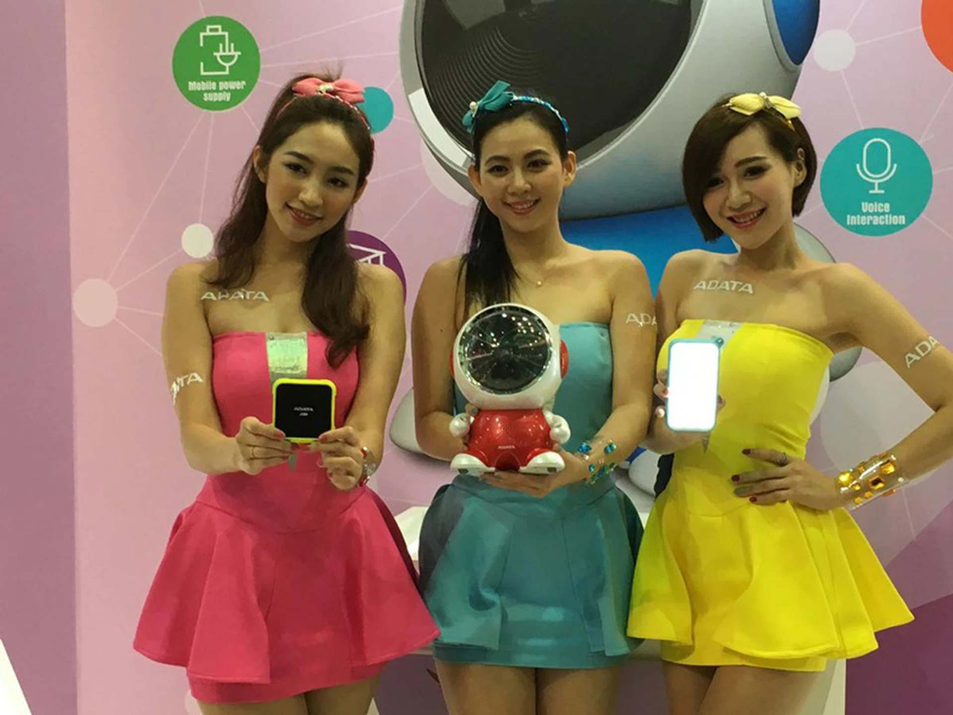 adata, computex 2017, adata robot, ibotn, xpg sx950, solid state drive, xpg, gammix s10, gammix sx8000, ddr4, memory modules, ssd, headphones, headset