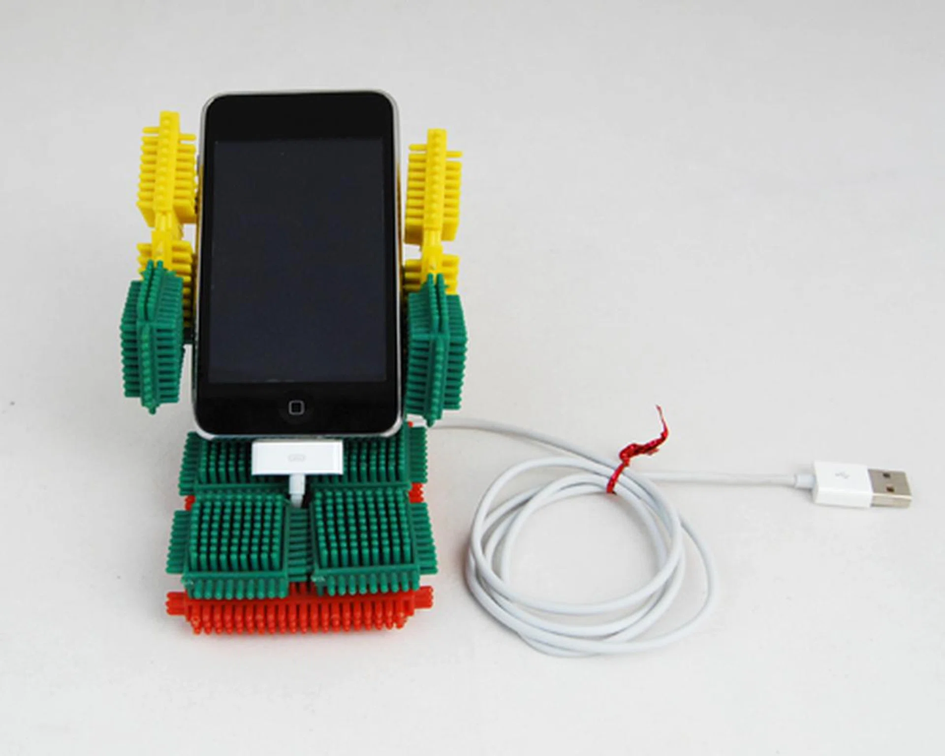 Voila! Your DIY iPhone dock is ready!