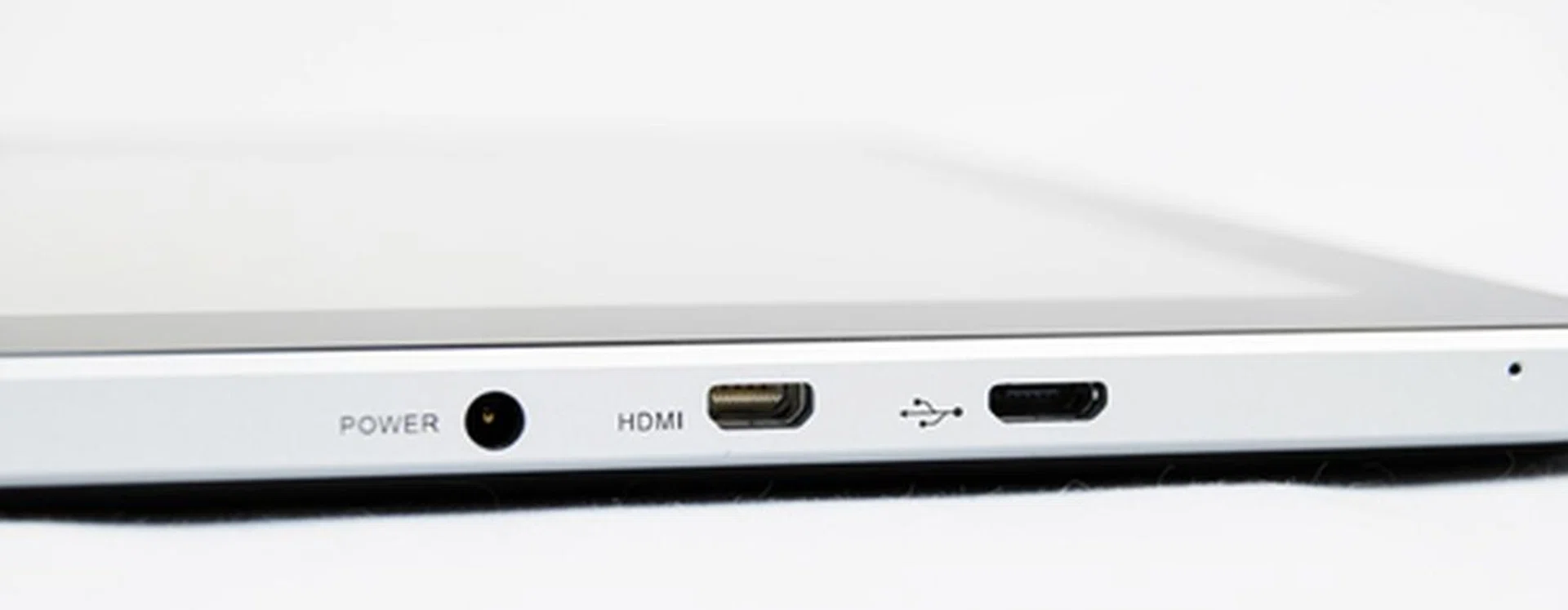 On the right side of the Huawei MediaPad are the charging, HDMI and micro-USB ports. It is a pity that the micro-USB port can only be used for data transfer. This means you need to carry the charger along wherever you go instead of a lightweight micro-USB cable, which would have done the job in an ideal implementation.
