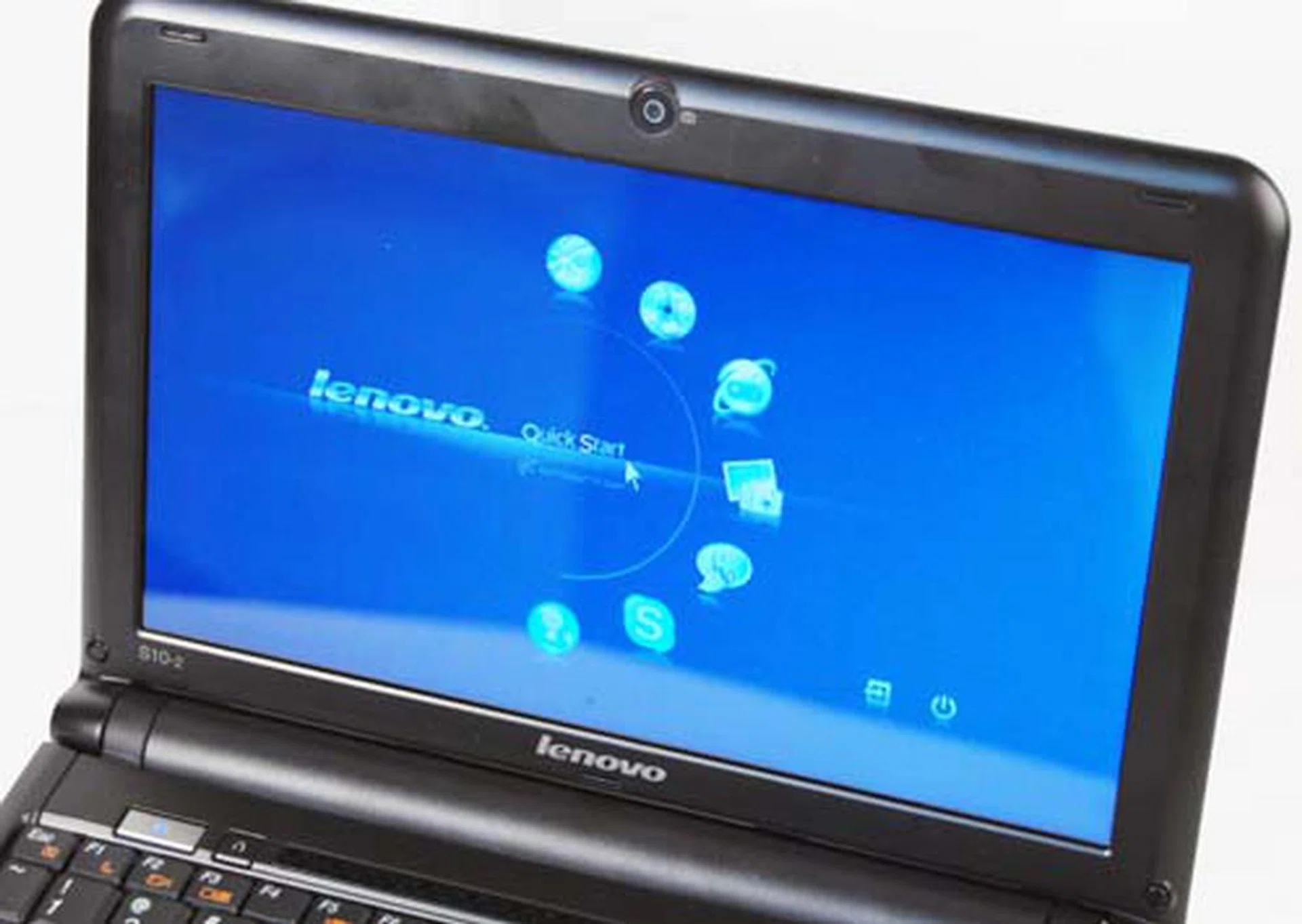 Standing out from the other netbooks is the Quick Start feature of the S10-2, which allows for easy access to the Internet in 10 seconds.
