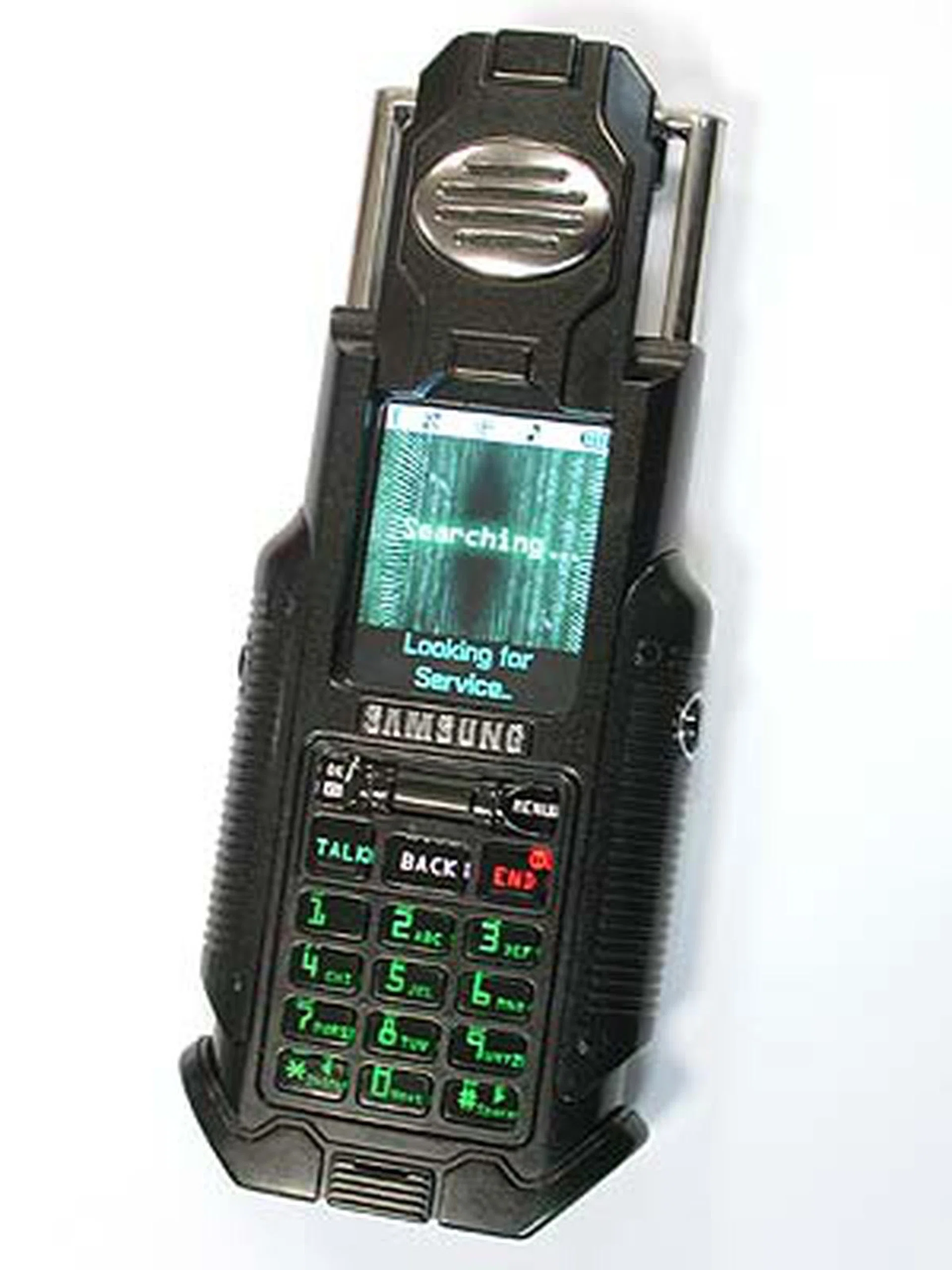 We believe a picture paints a thousand words, and with the Samsung SPH-n270 (or affectionately known as the Matrix phone), gadget lovers of the region could only read and admire those who got it in the States.