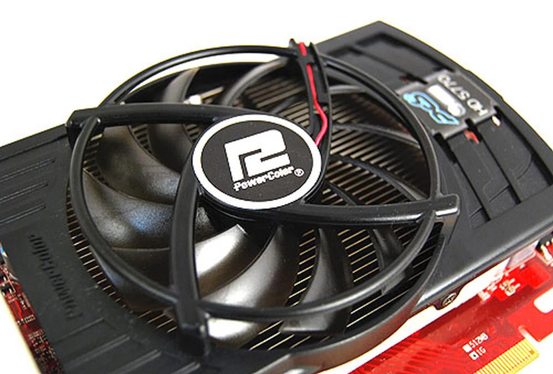 Nothing fancy about the PCS+ cooler here. Just a huge fan on what seems to be a soundly designed heatsink.