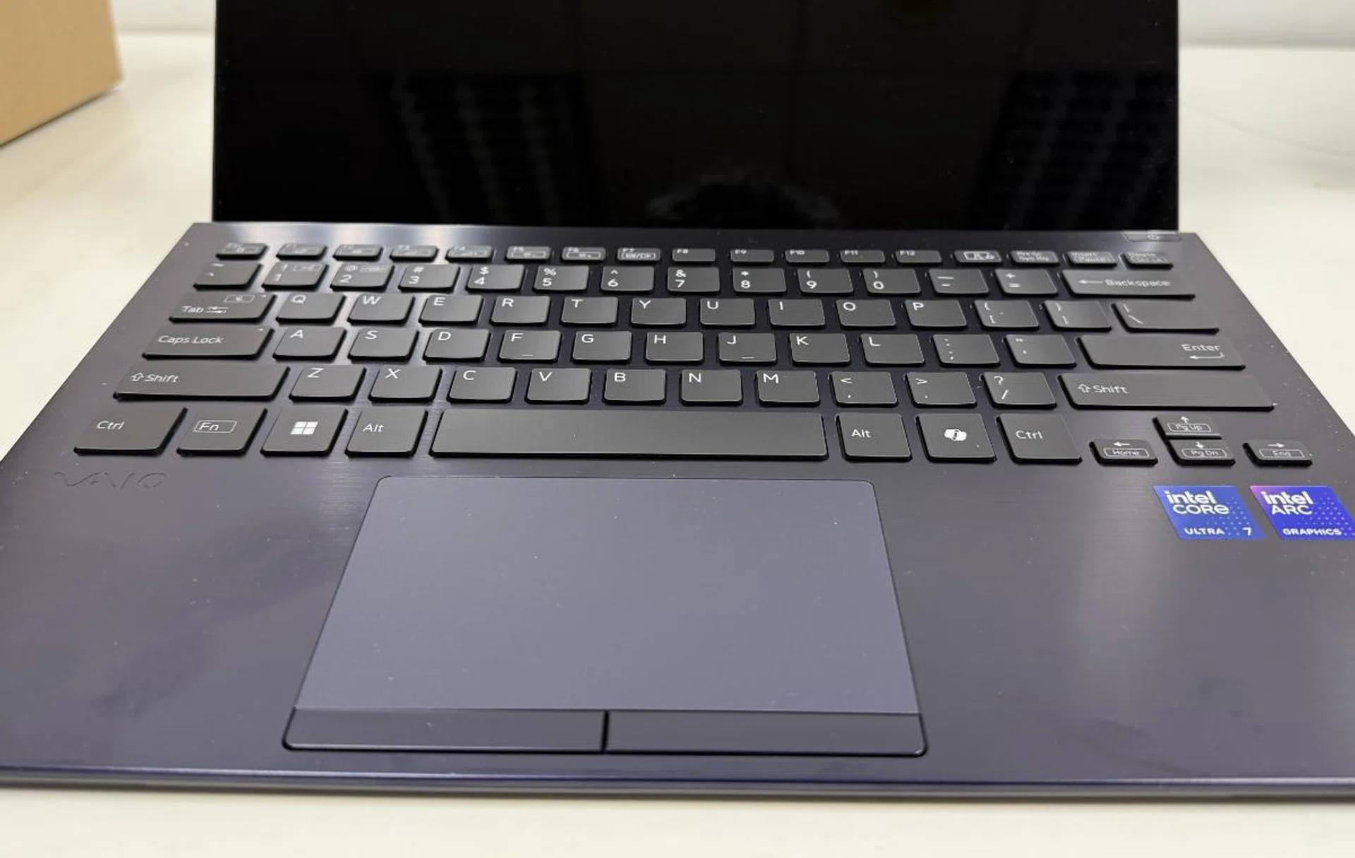 There is a large trackpad and wrist rest. Photo: HWZ.