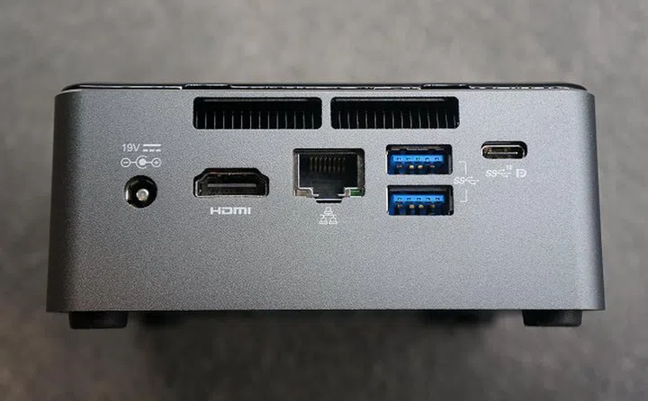 Full sized HDMI 2.0 port and a Thunderbolt 3 ports (for the Core i5 and i7 models).