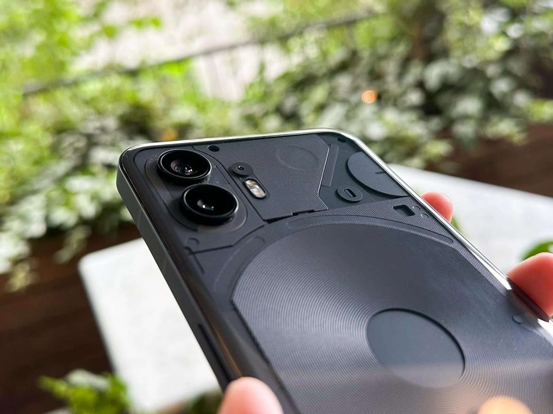 50MP wide-angle and ultrawide cameras.