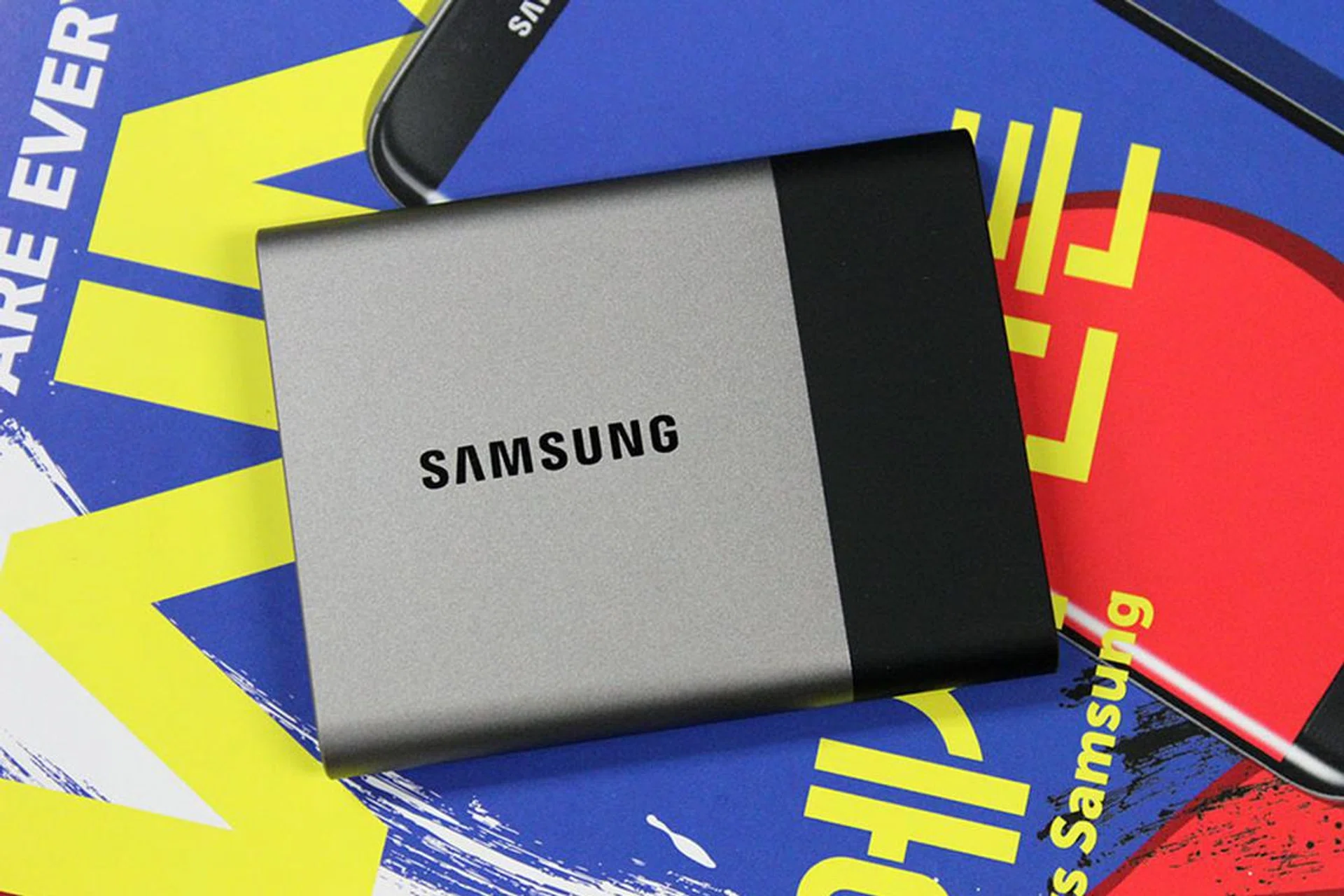This is the new Samsung portable SSD T3. Doesn't it look familiar though?