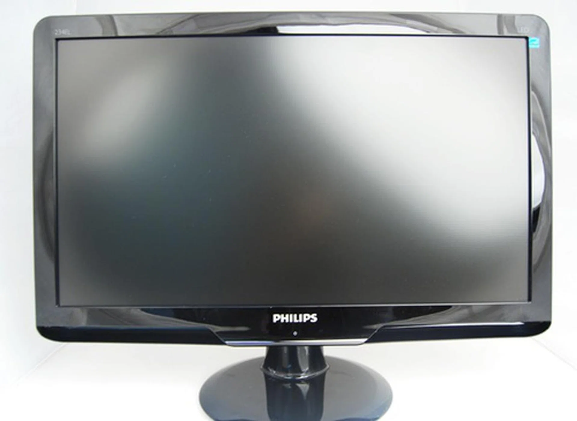 The Philips 234EL2 distinguishes itself from the rest by having a rounded set that looks less commonplace.