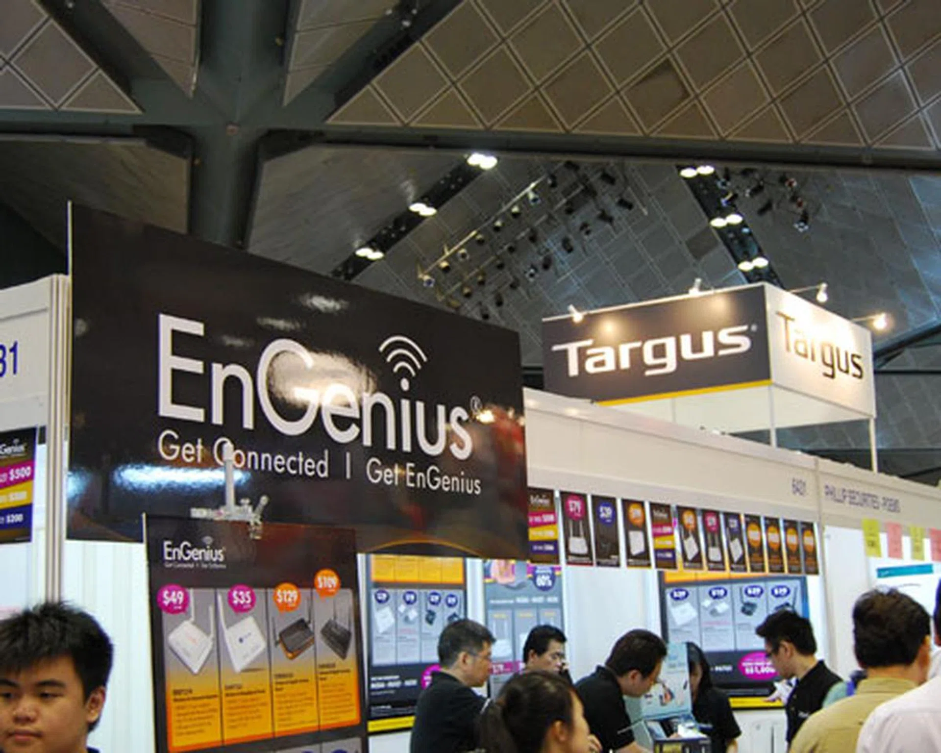 With loads of broadband plans available at IT Show 2011, you might have to consider some upgrades to your router for your home network. At level 6, you can find some bargains at the Engenius booth.