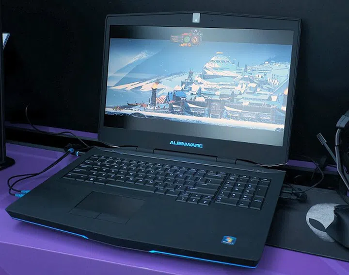 Dell's Alienware notebook is now one of the first to feature the Radeon R9 M290X GPU, but don't expect anything magical in terms of performance that has already been established by the previous generation mobile GPUs. If anything, the updated CPU platform would bring about the differentiating edge.