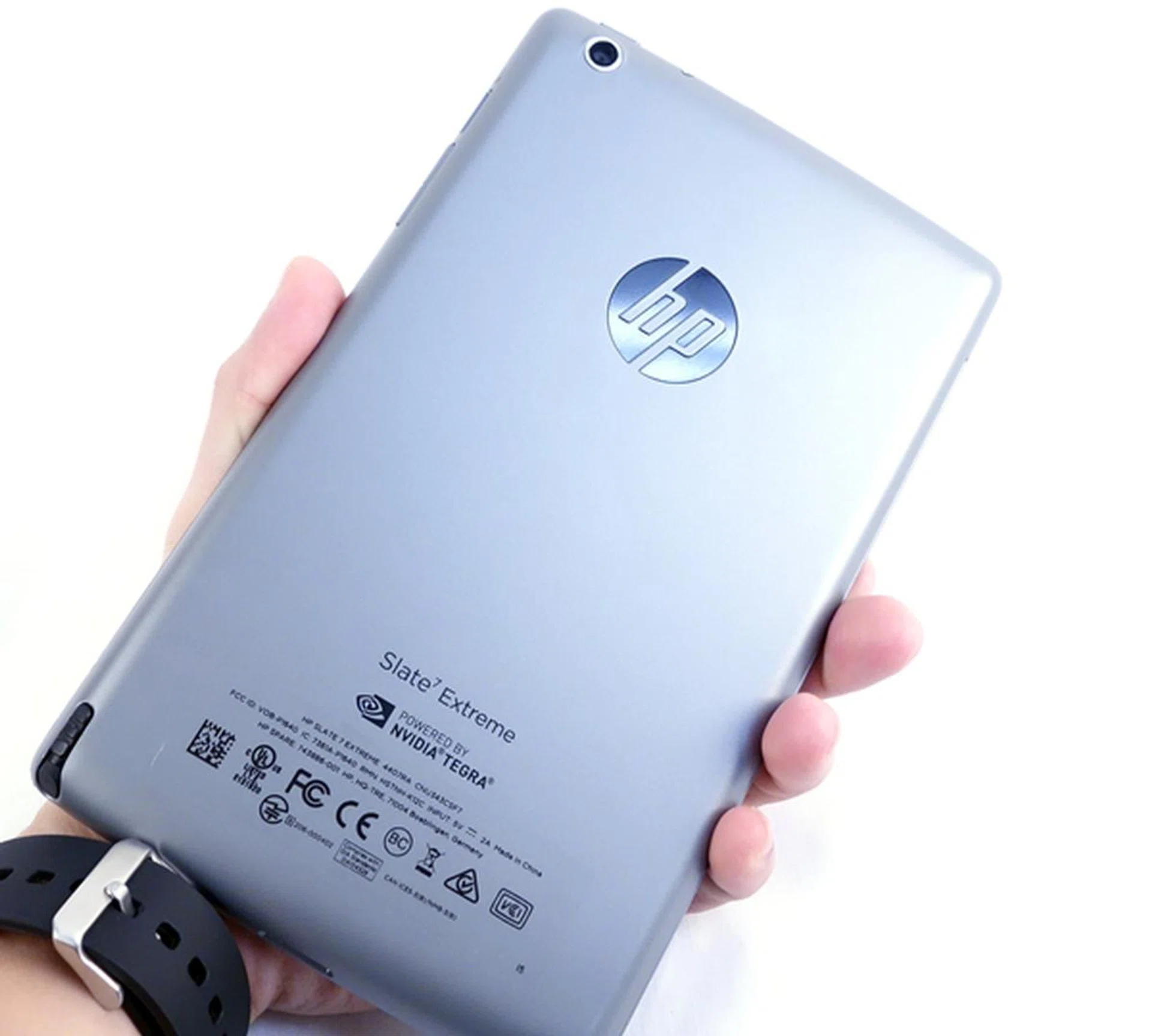 The rear of the HP Slate 7 Extreme looks metallic, but it is actually made from hard plastic.