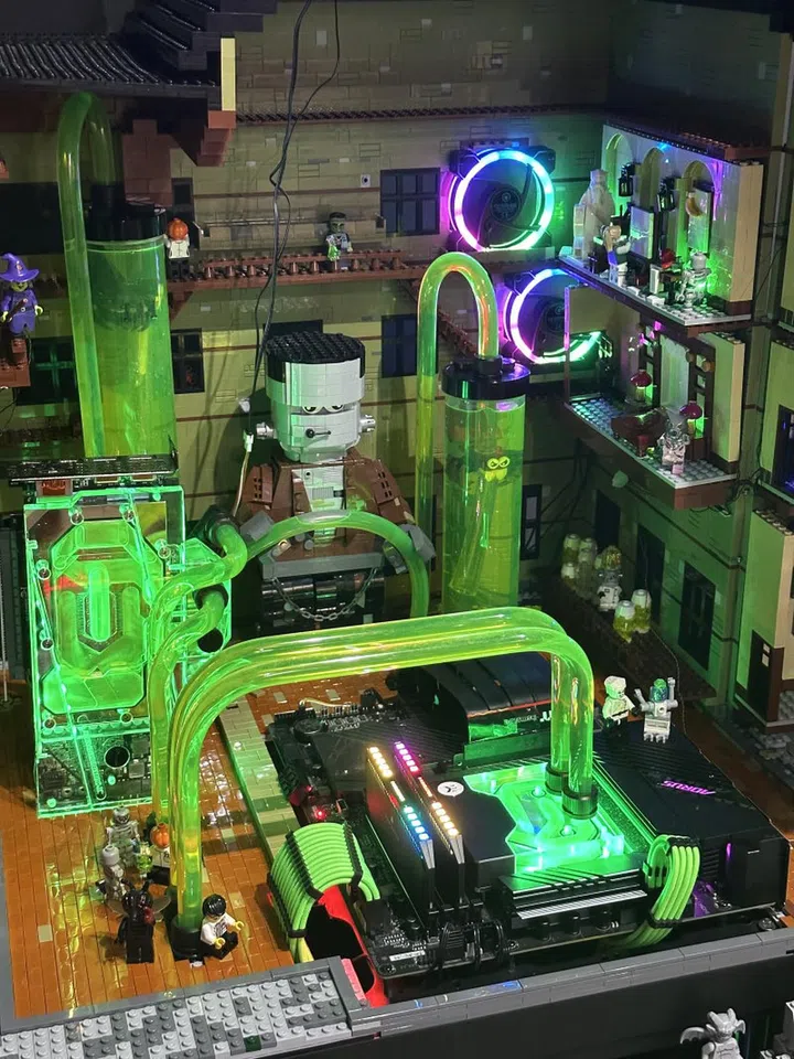 Close up of the Haunted House Lego PC