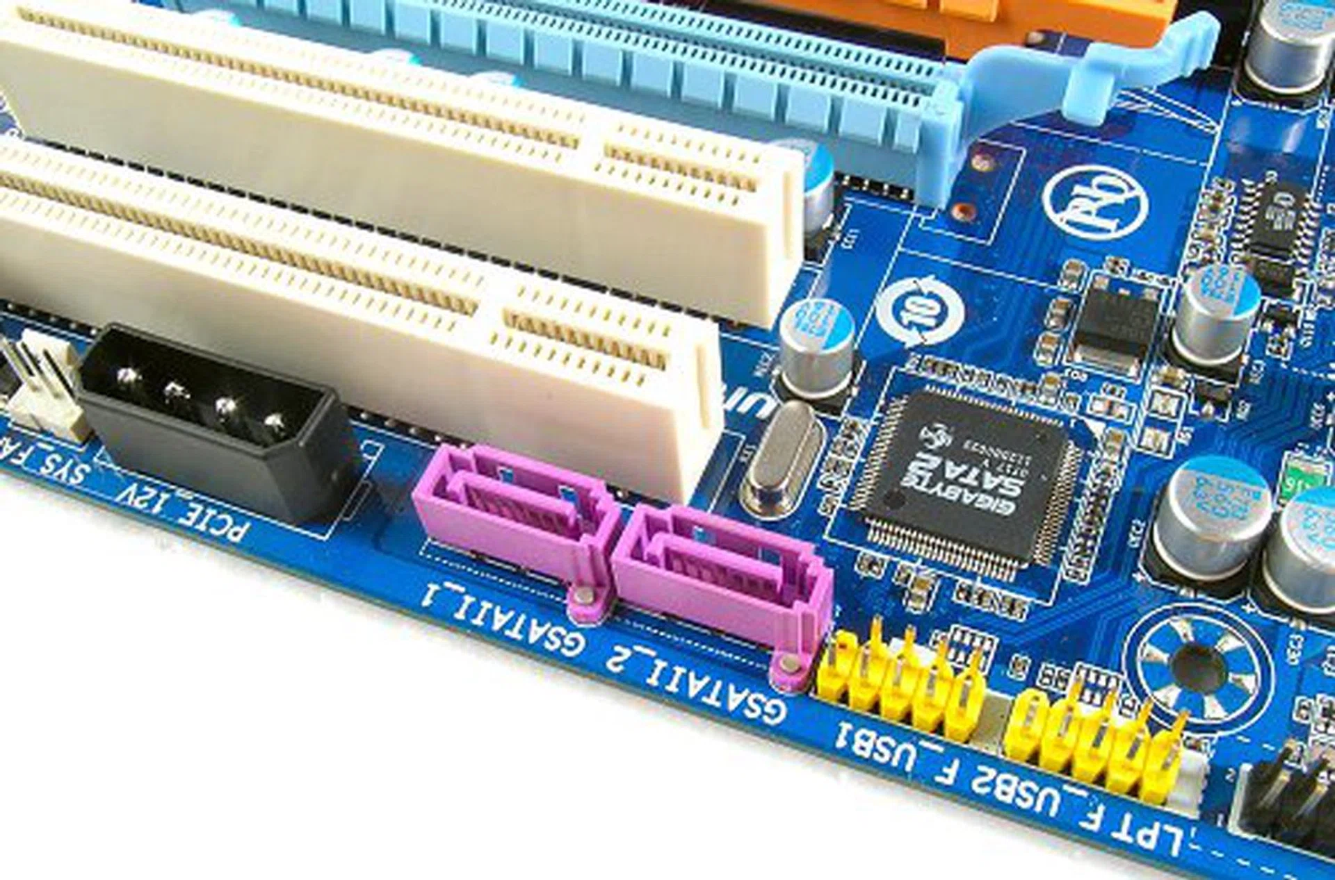 AMD 790FX 4-Way Motherboard Roundup | HardwareZone Singapore