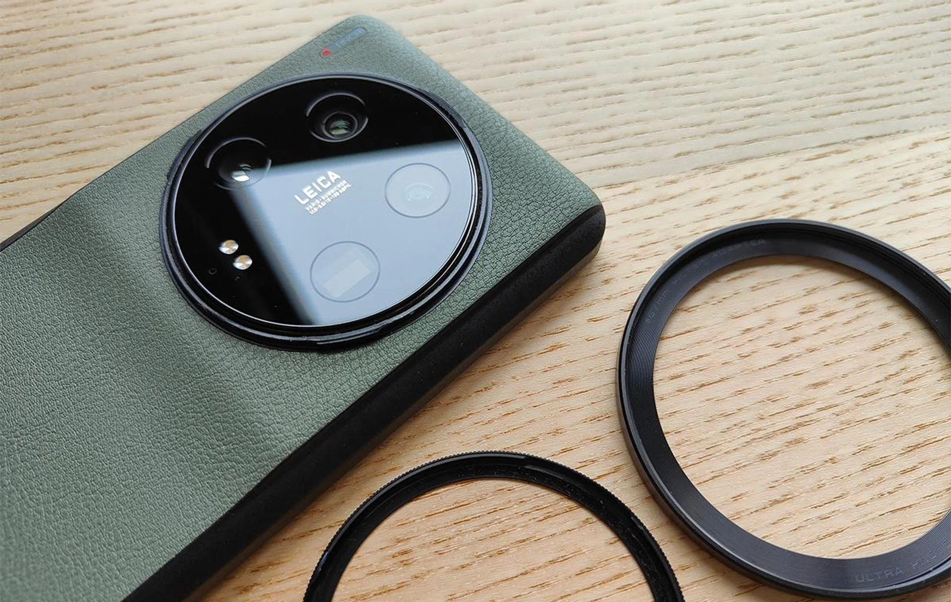 The Professional Photography Kit also comes with a 67mm filter adapter (which i found a little confusing to use at first; you have to twist the ring off the camera lens surround on the case).