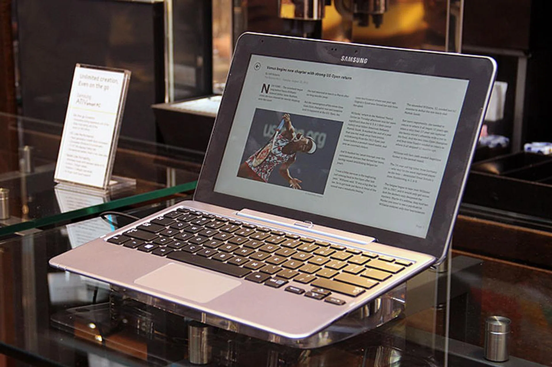 The Smart PC is the thinner and lighter of the two. Its battery also lasts longer. However, it runs on an Intel Atom processor.