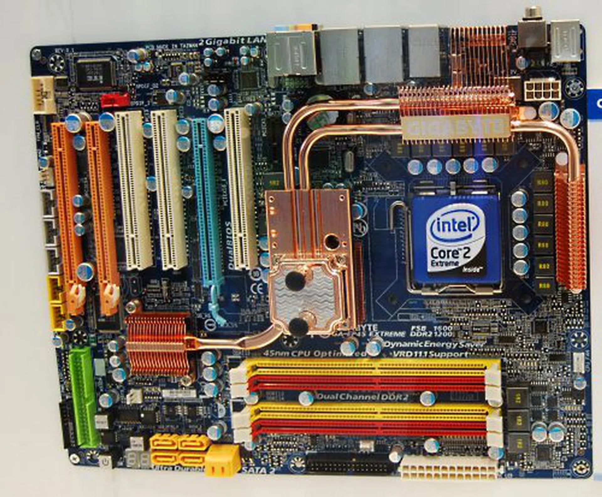  The DDR2 version of the EP45-Extreme is exactly the same as the 'T', DDR3 version in every other way except for the memory support.  