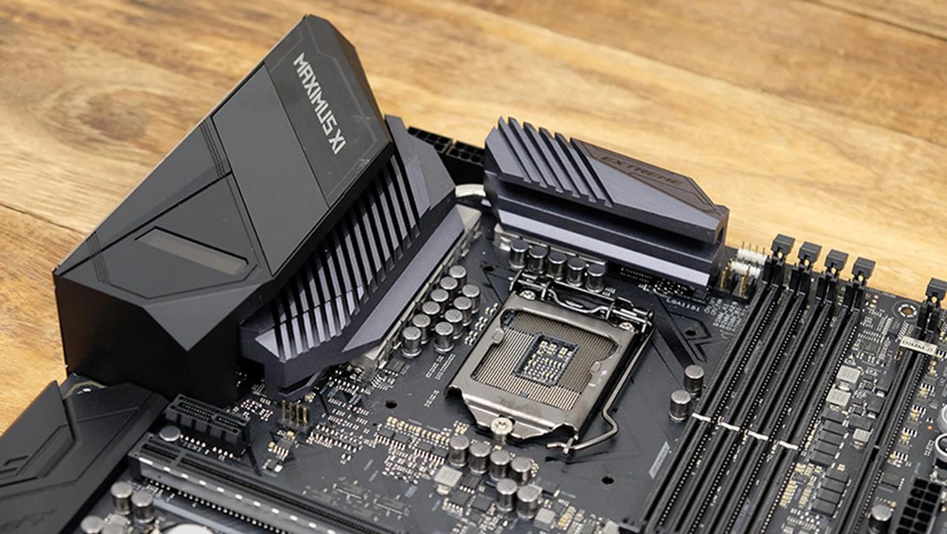 ASUS ROG Maximus XI Extreme