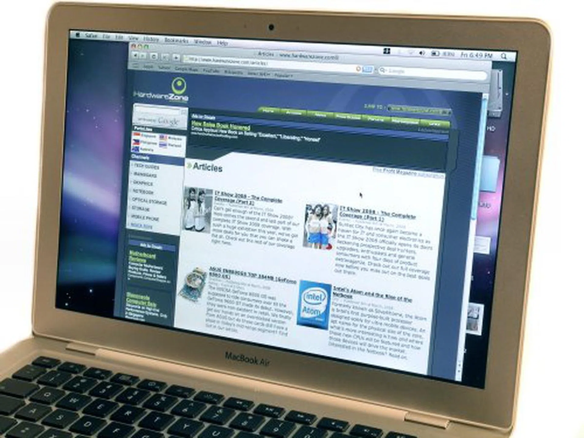 Bright LED display in all lighting conditions.