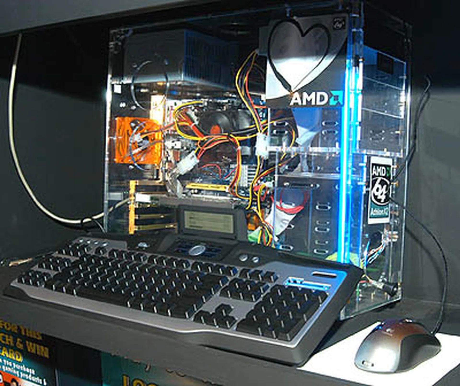 Logitech showcased a series of gaming accessories such as the G5 laser mouse along with its G15 gaming keyboard with LCD panel.