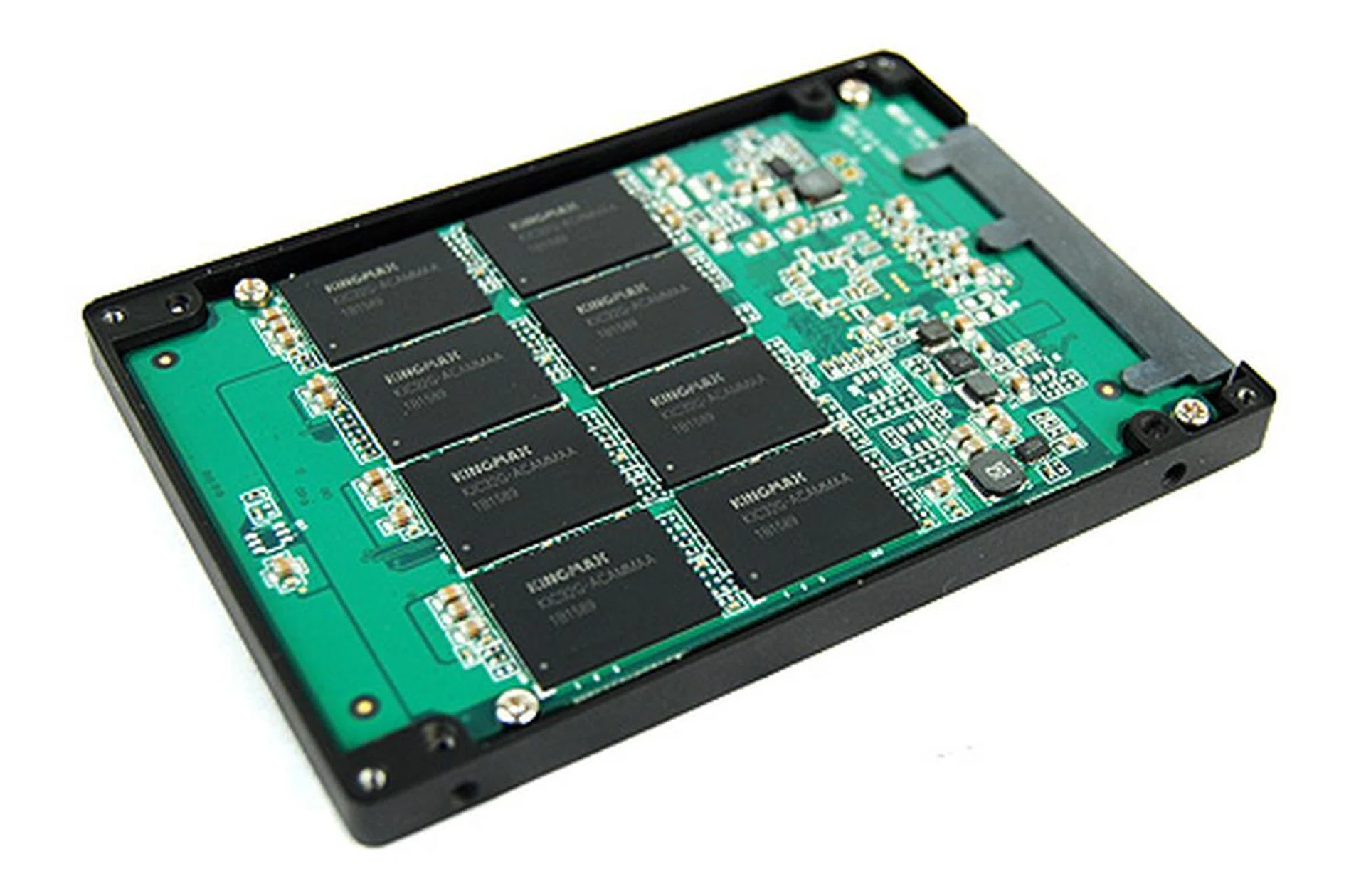 Peeling open the cover reveals the memory chips. These are Kingmax's very own 32GB chips.