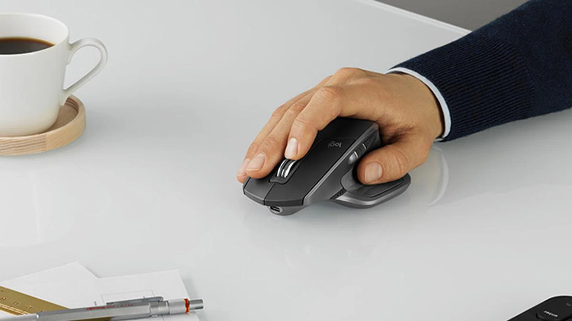 The Darkfield sensor enables the MX Master 2S to track on a multitude of surfaces, including glass. (Image source: Logitech)