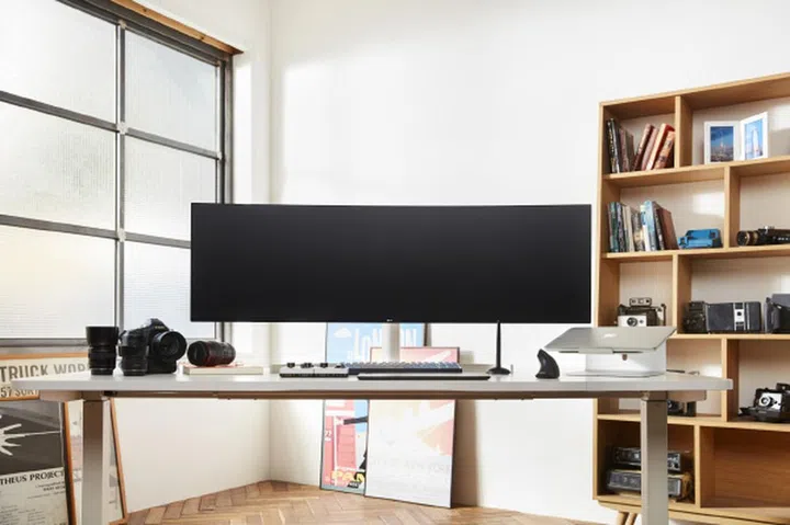 The 49-inch LG 49WL95C.
