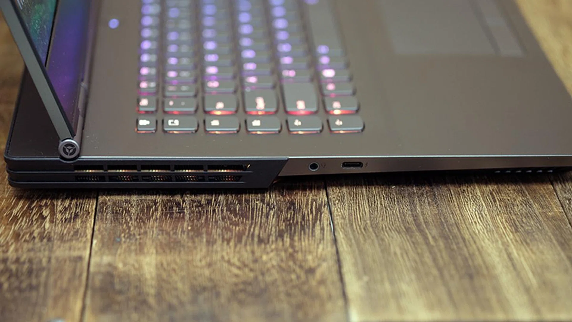 Lenovo Legion Y740