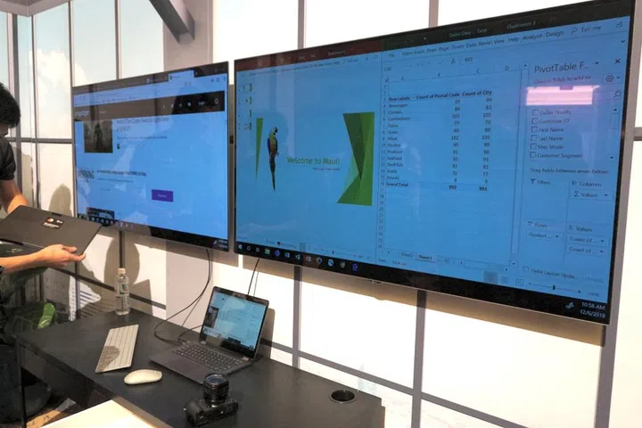 Yes, we checked - the Snapdragon 8cx reference platform could output to two 4K HDR screens via two USB Type-C ports, which is great for work requiring extra screen real estate to manage your work.