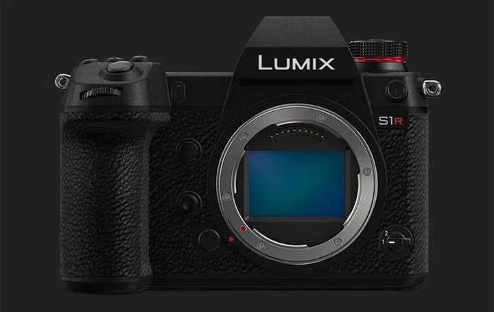 Lumix DC-S1R. (Image: Panasonic.)