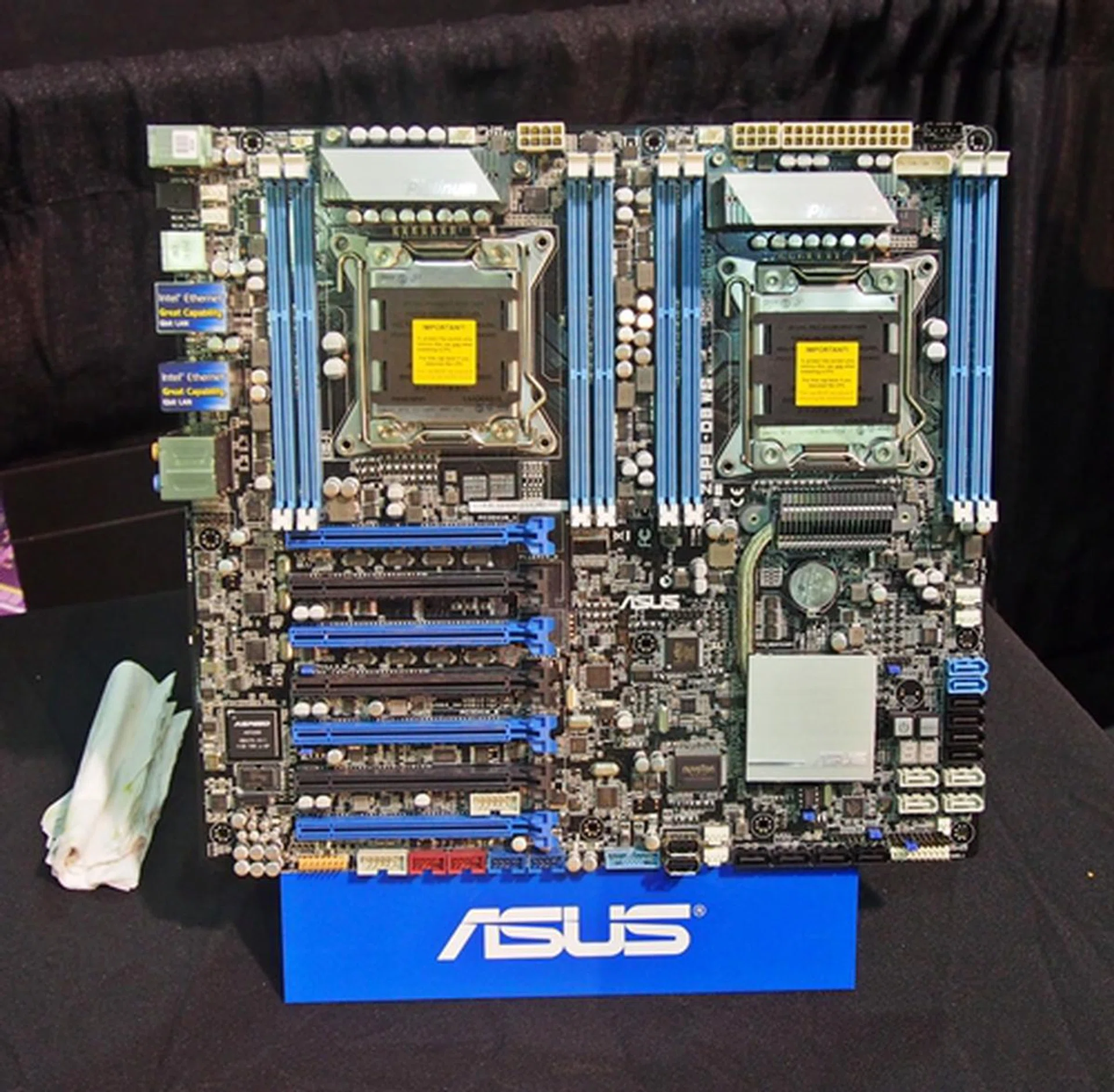 The ASUS Z9PE-D8 workstation motherboard. It features two LGA2011 sockets for Intel Xeon processors. The chipset of the board is Intel C602 Express.