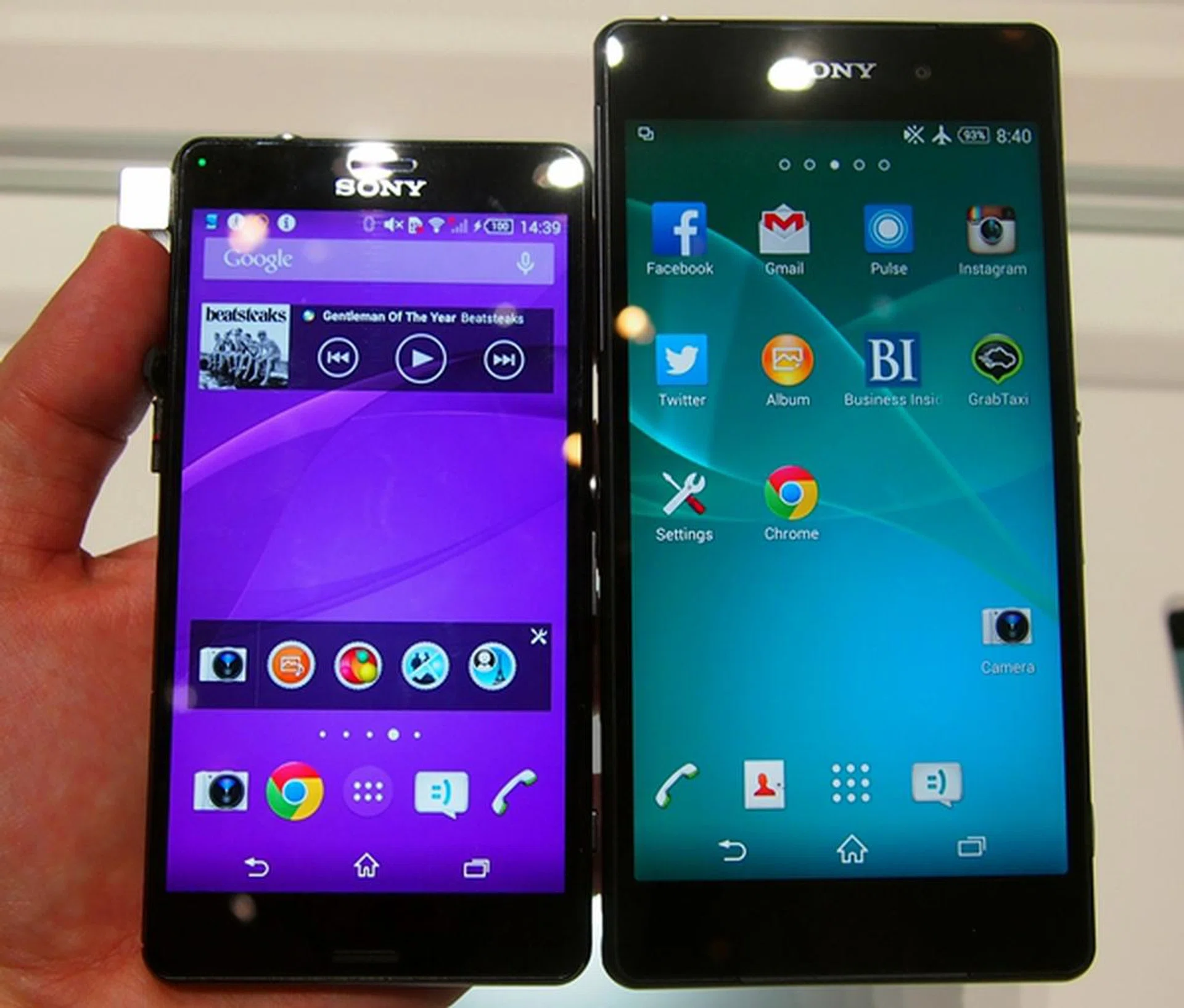 Seen here are the 4.6-inch Sony Xperia Z3 Compact and the 5.2-inch Xperia Z2. The size difference is immense.