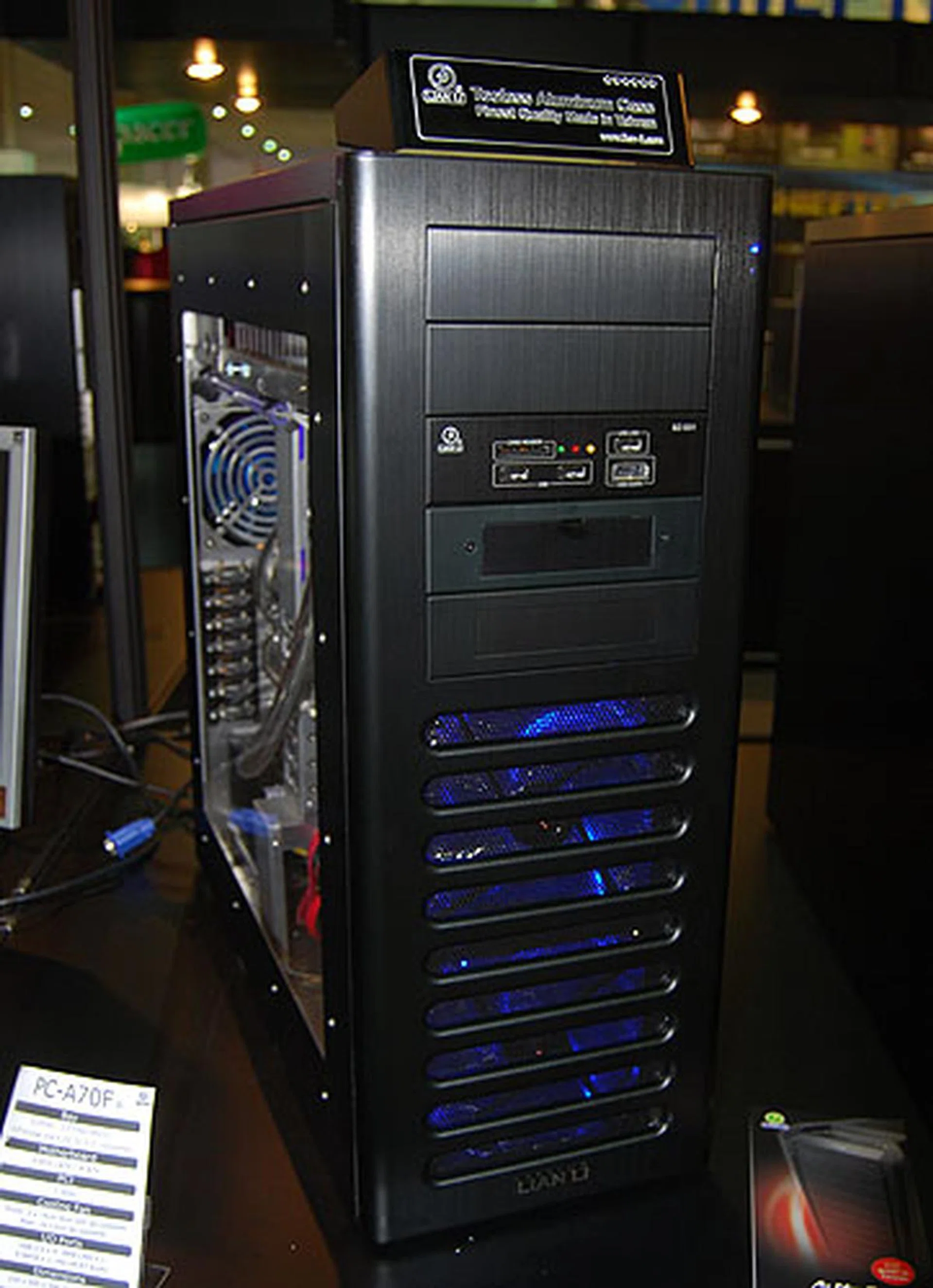  Lian Li's newer chassis here at Computex 2009 includes the PC-A70F, which is tool-free with anti-vibration features for the hard drive and PSU racks.  