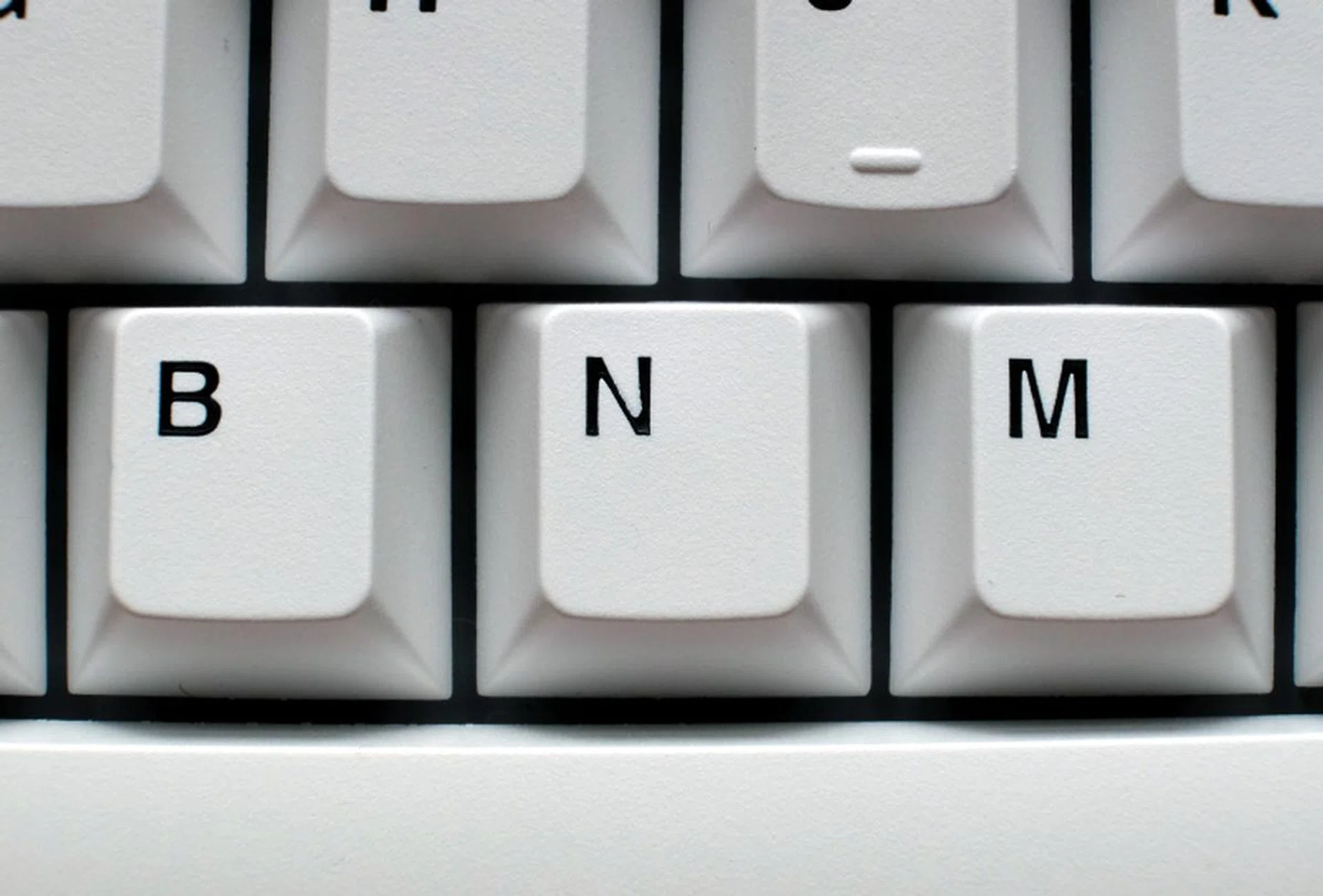 See how "N" looks a little ragged?