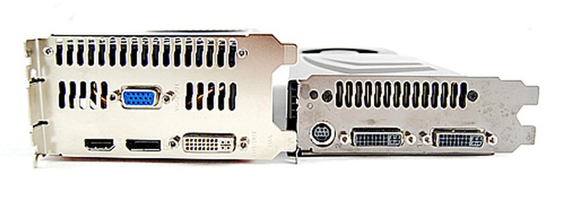 NVIDIA's GeForce GTX 280 is already a very large card, but as you can see, it is absolutely dwarfed by the gargantuan Revolution 700 Deluxe. Do note that some casing's rear faceplate configuration may not bode well for these unusual multi-slot cards.