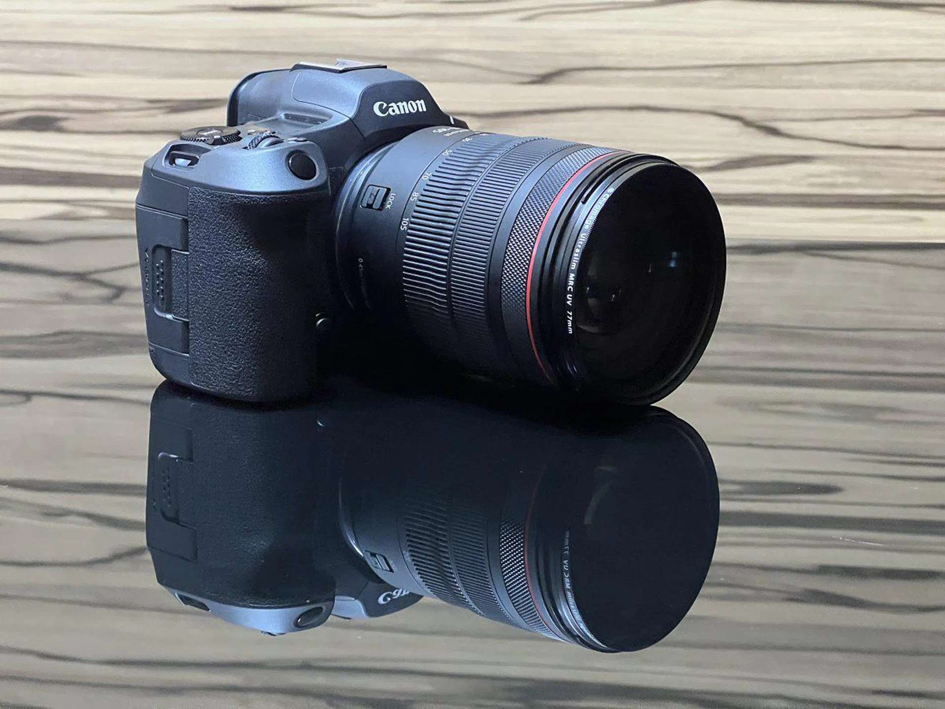 Substantial ergonomic grip. Photo: HWZ
