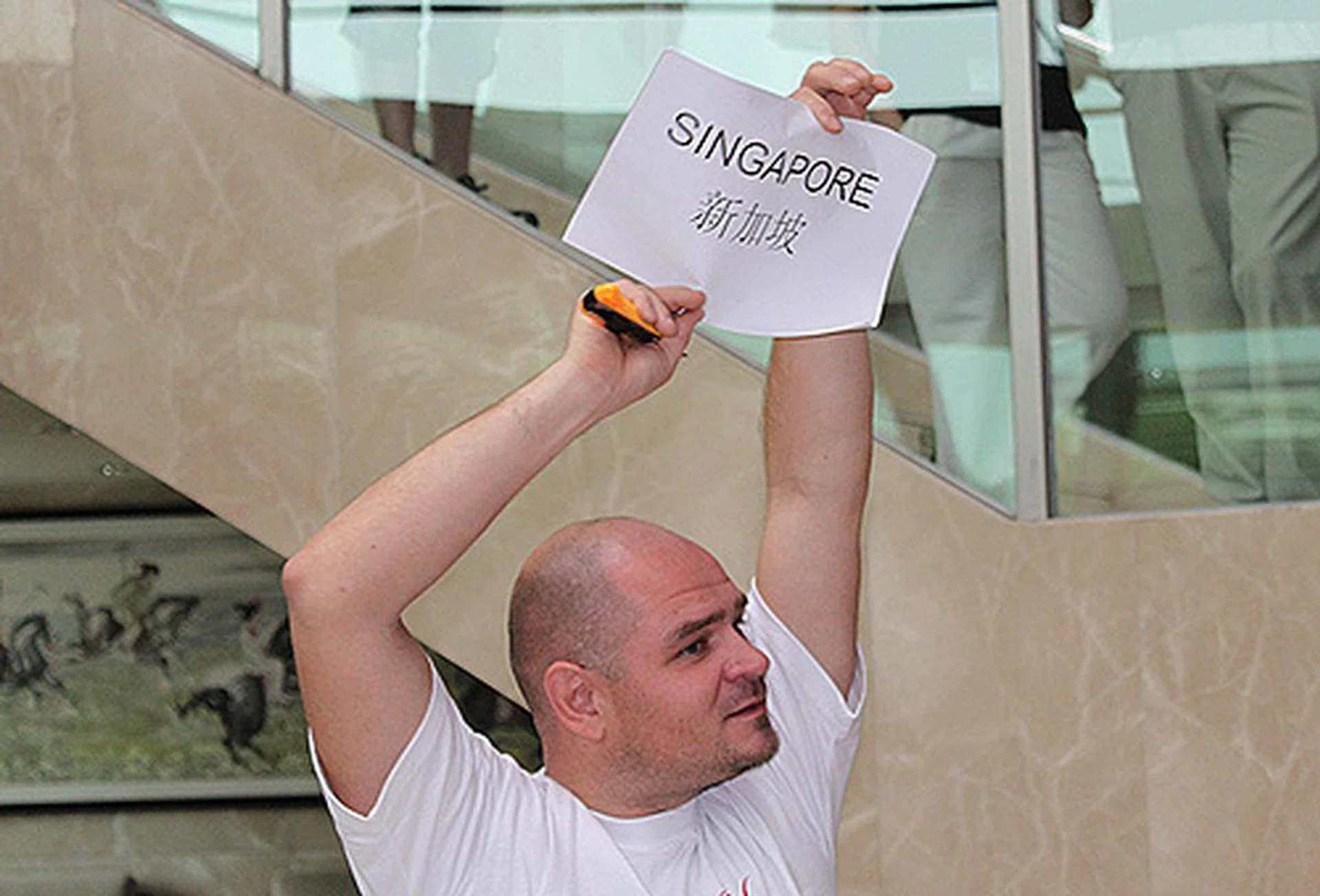 Judge for the event, renown overclocker Stoolman, was reponsible drawing lots and he has just drew Singapore!