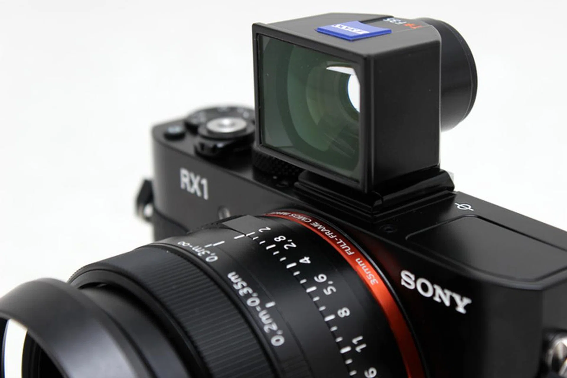 The optical viewfinder is optional and will set you back by S$829. It's a beautiful, solid piece of Zeiss glass but is essentially see-through and offset from the camera lens, so what you see won't be what you eventually get.
