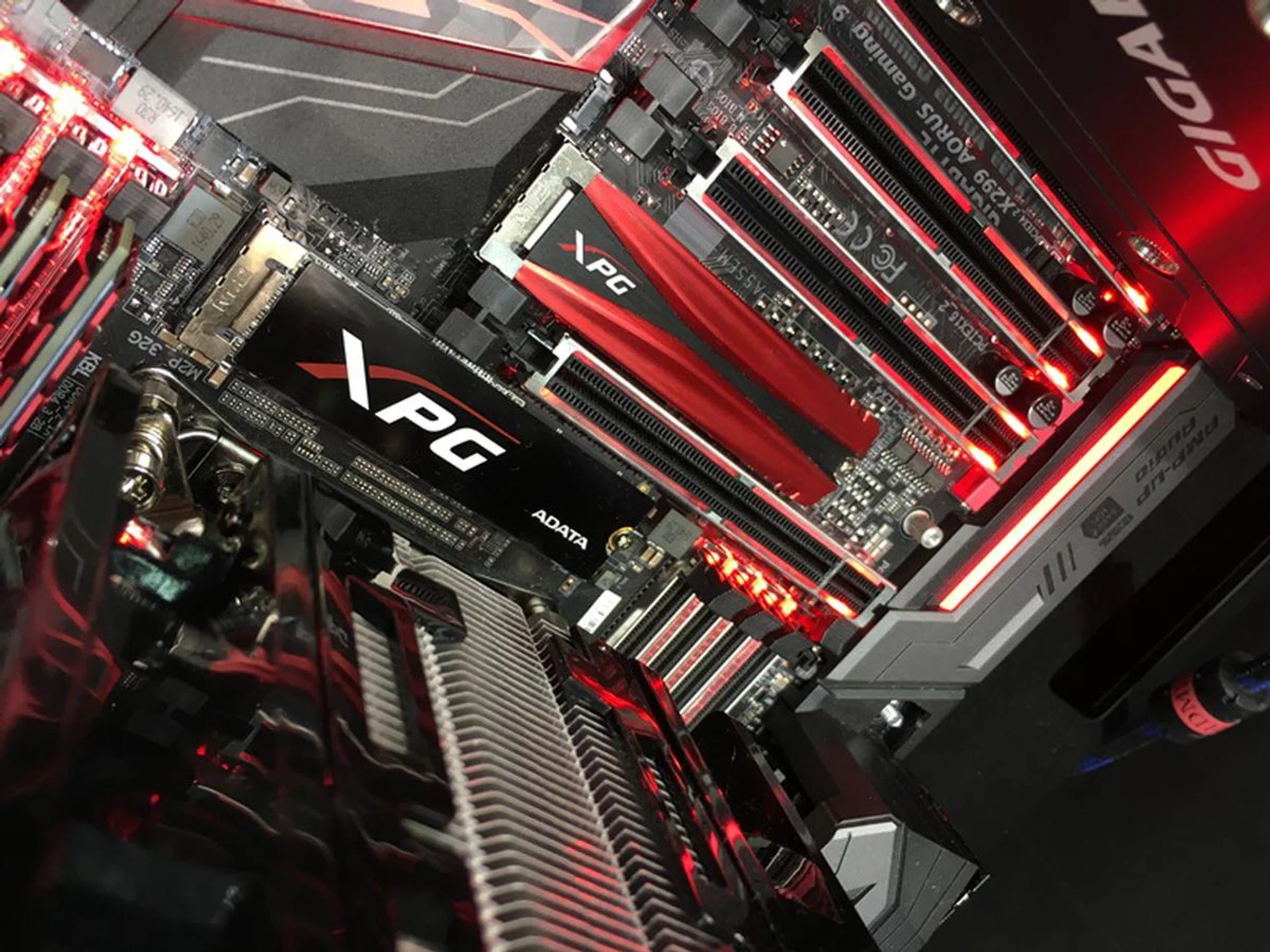 adata, computex 2017, adata robot, ibotn, xpg sx950, solid state drive, xpg, gammix s10, gammix sx8000, ddr4, memory modules, ssd, headphones, headset