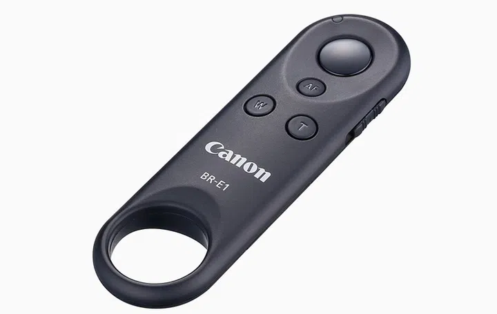 Control your camera from 5m away through this handy remote.