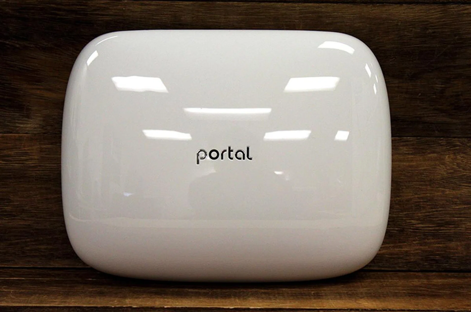 The Portal router has a clean, almost nondescript design that should allow it to blend well into most homes.