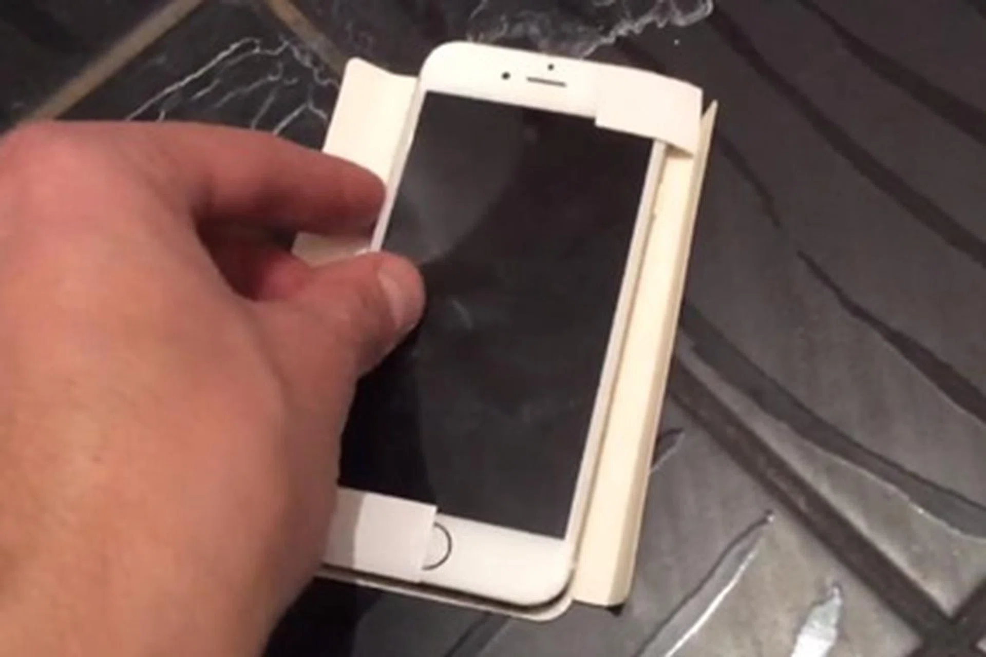 Screenshot taken from the YouTube video by M.I.C Gadget