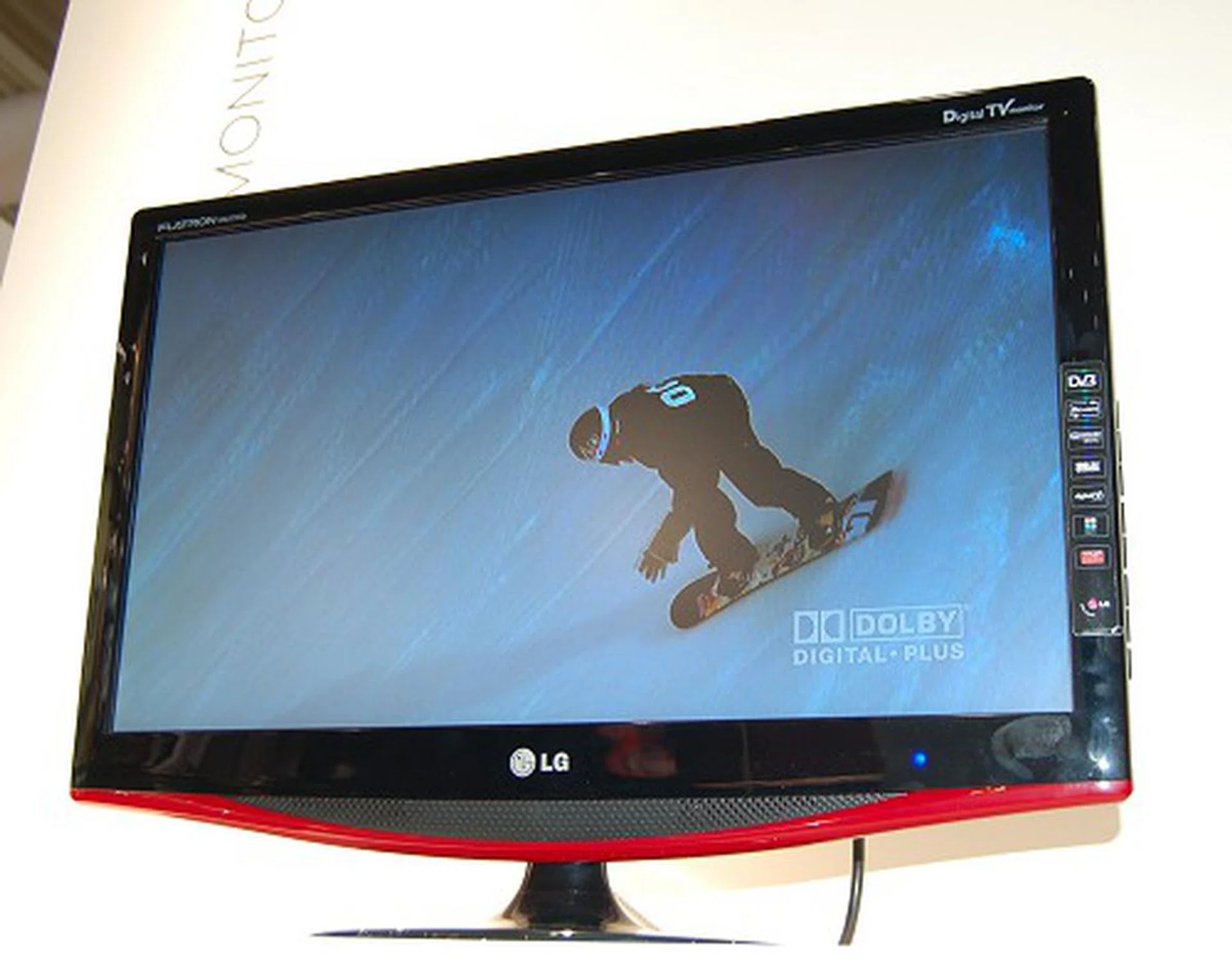  For a Full HD monitor TV panel, then the M237WD is the ideal choice from LG. 23 inches, resolution of 1920 x 1080, 5ms response time, 16:9 aspect ratio, 300 lumens brightness, dynamic contrast ratio of 20000:1, 3 watts speakers, dual HDMI ports, dual Scart inputs, VGA, S-Video and PC audio inputs.  