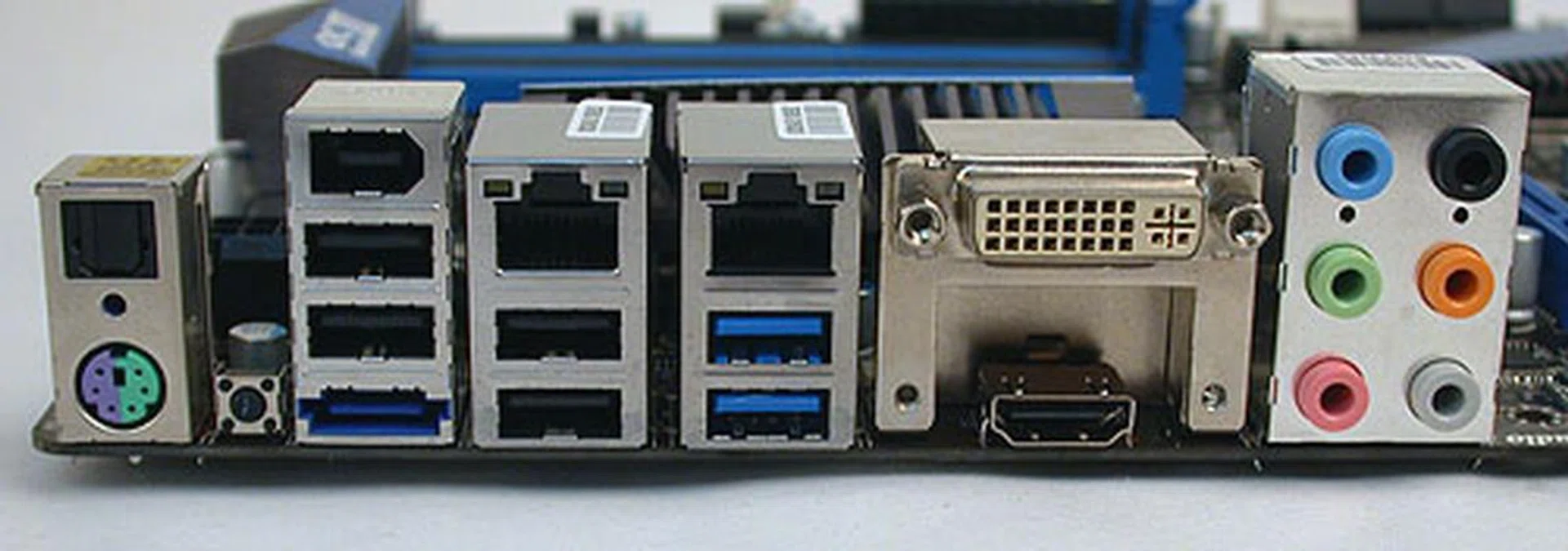 MSI too has dual Gigabit LAN ports, though there's no VGA output, not that we feel its loss. Along with the now-standard rear Clear CMOS button, there are also two USB 3.0 ports in blue.