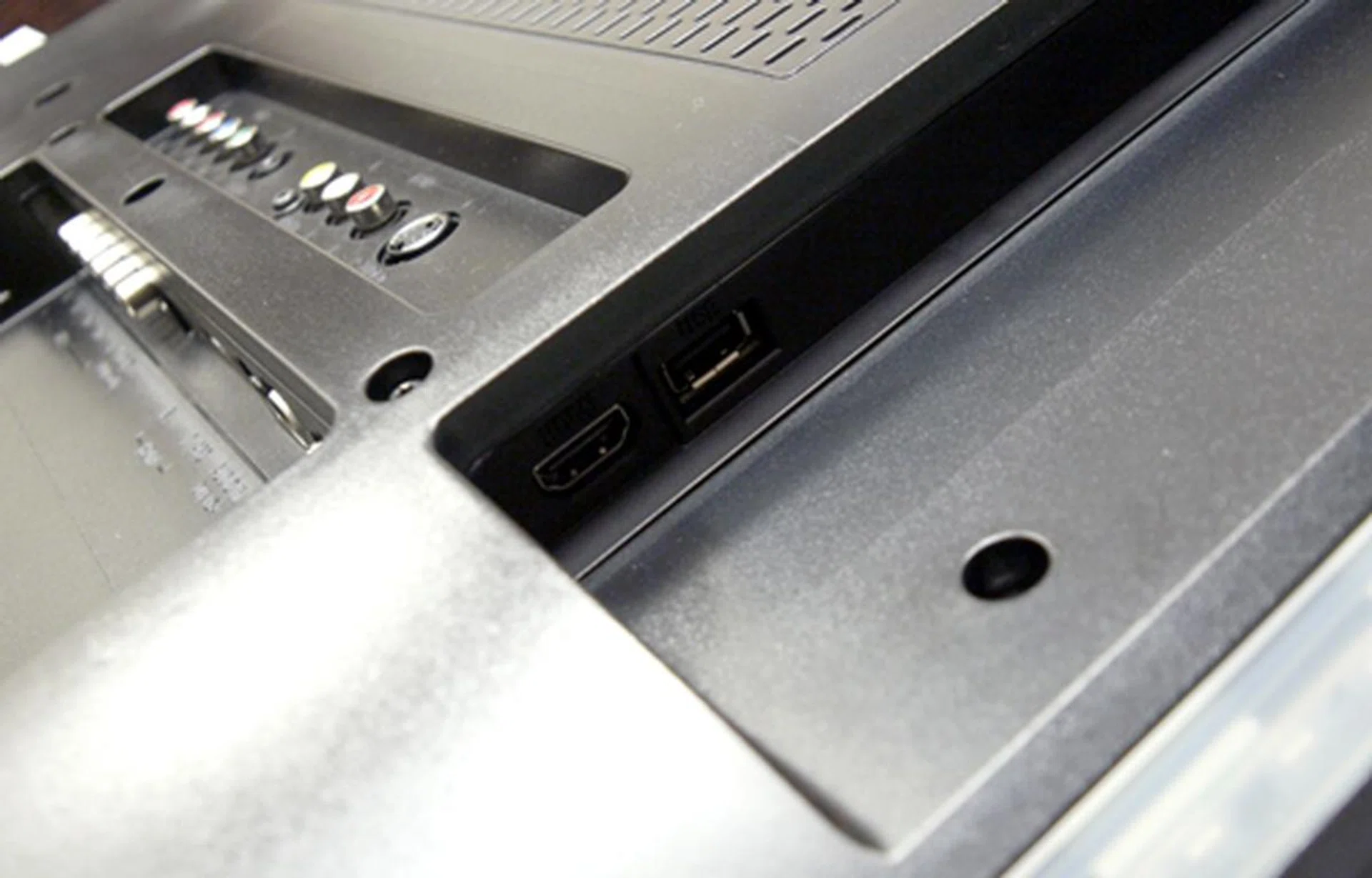 Nothing less than three, free expansion slots is required to fit this monster of a card, though ASUS calls it 2.6 slots in its specifications. 